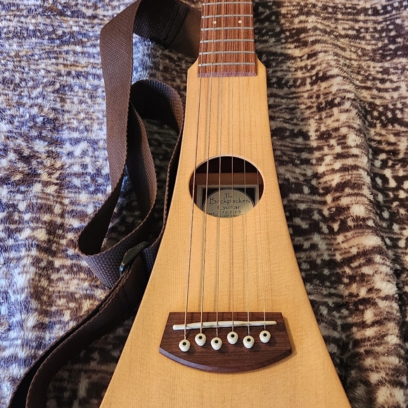 Martin Backpacker guitar - Picture 3 of 6